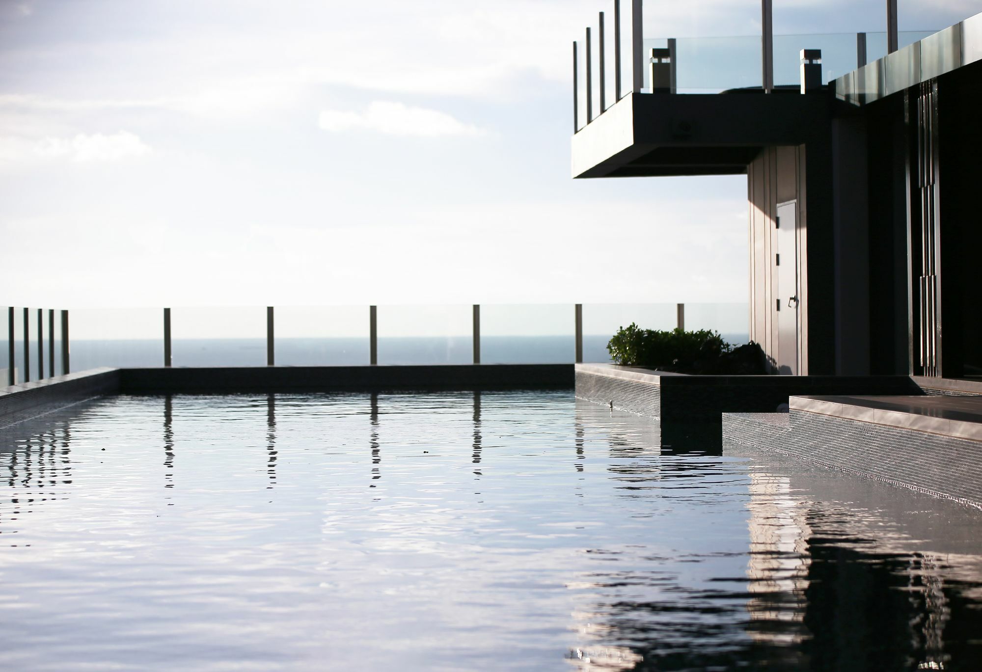 The Base Apartment Pattaya Ngoại thất bức ảnh