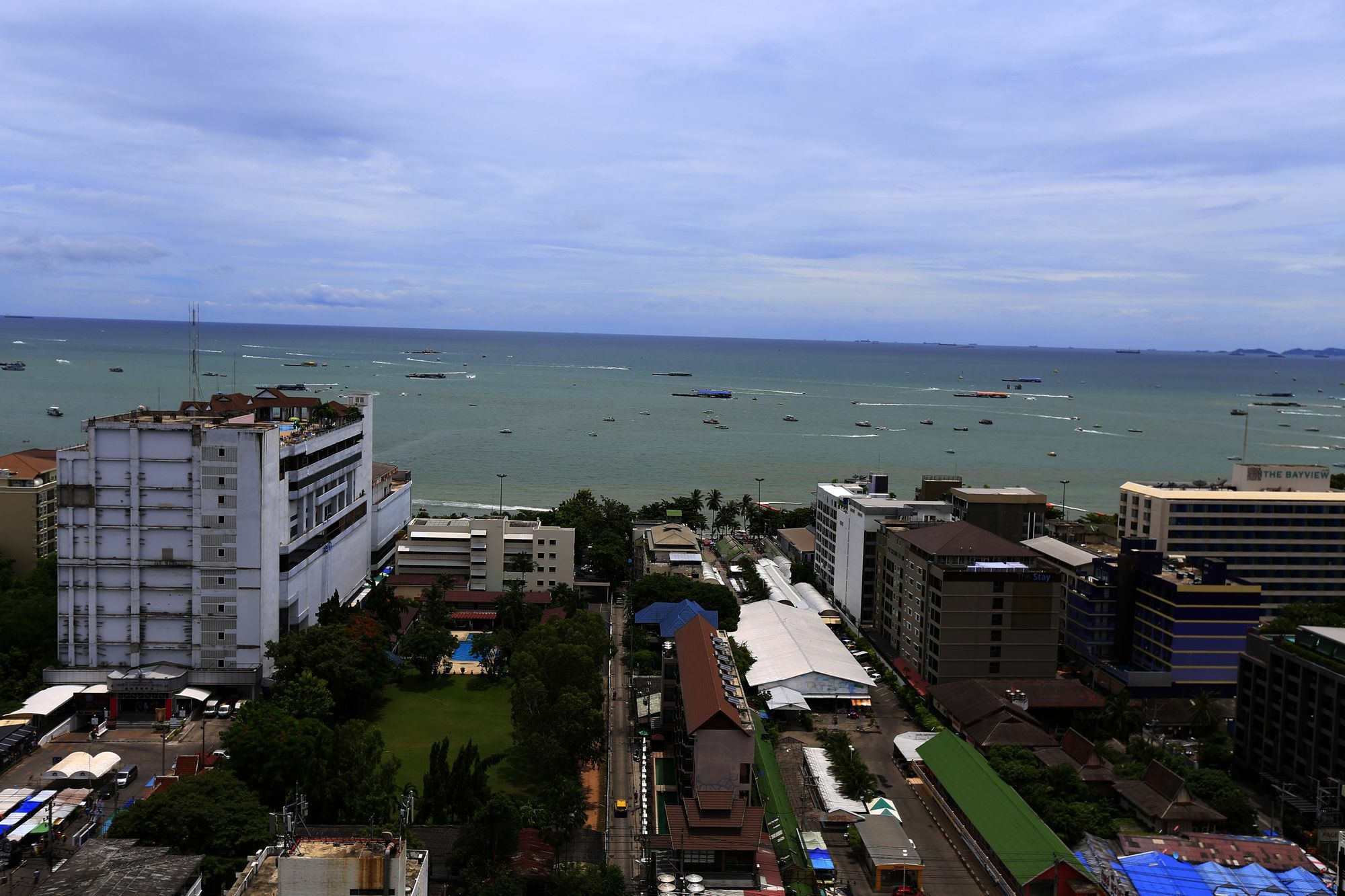 The Base Apartment Pattaya Ngoại thất bức ảnh