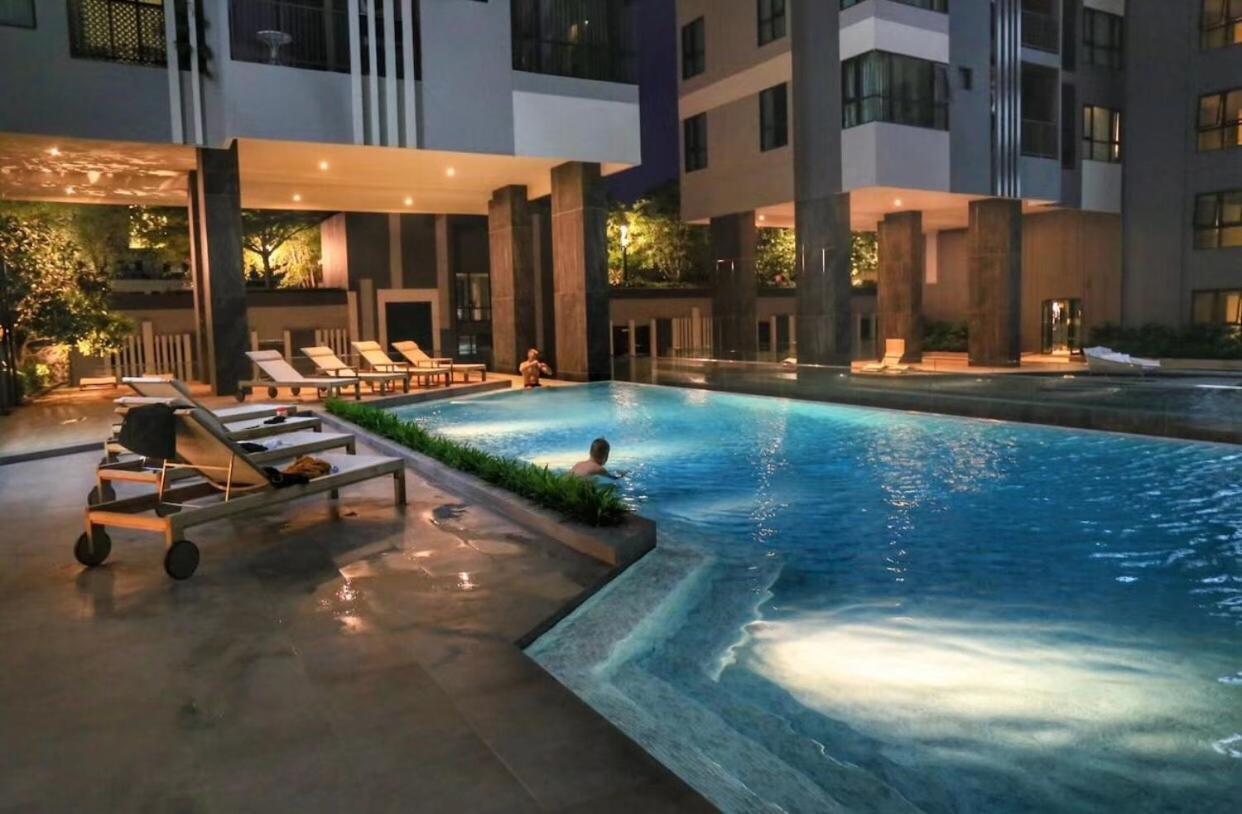 The Base Apartment Pattaya Ngoại thất bức ảnh